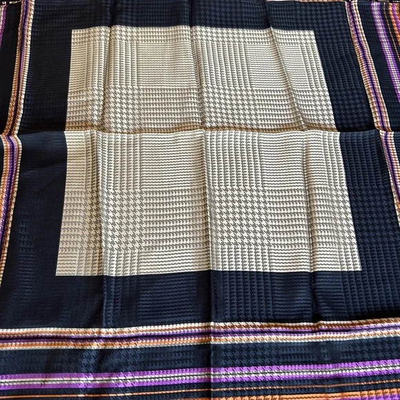 Elegant Multicolor striped Scarf silk hand, rolled ladies accessory - Picture 2 of 7